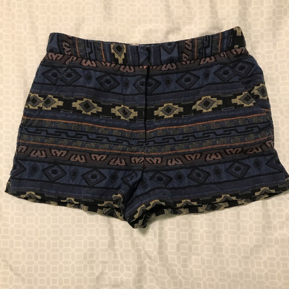 BCBGeneration mid-rise shorts - Picture 1 of 4